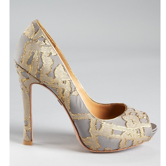 badgley mischka gold shoes